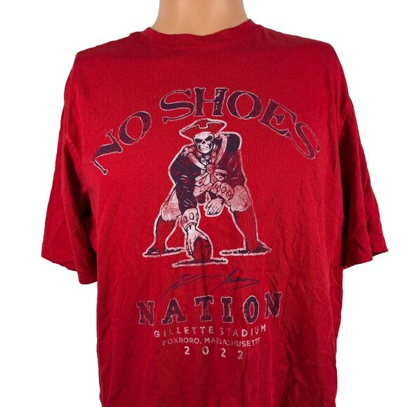 Kenny Chesney Tour T Shirt Mens Size M No Shoes Nation Gillette Stadium 2022 MA - Picture 1 of 4